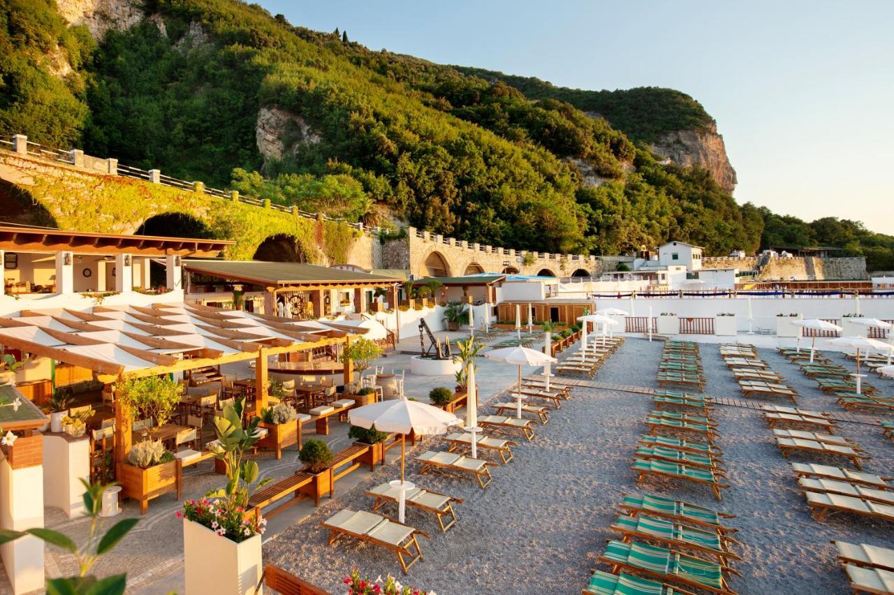 La Fornace Relais & Spa Castellammare di Stabia Exteriör bild